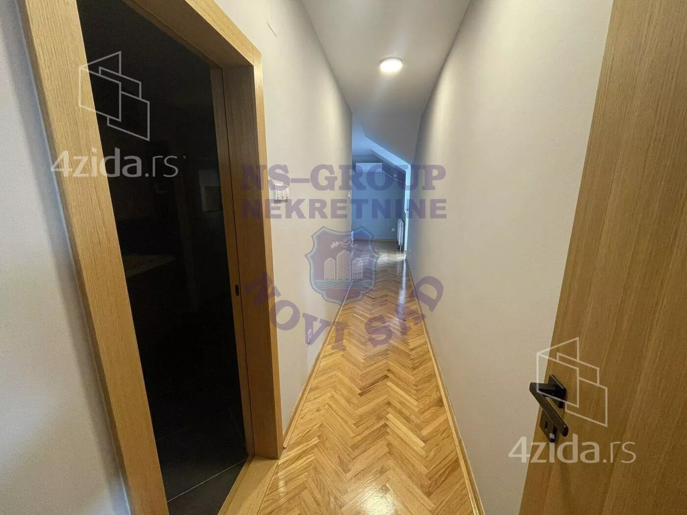 Petosoban stan | 4zida