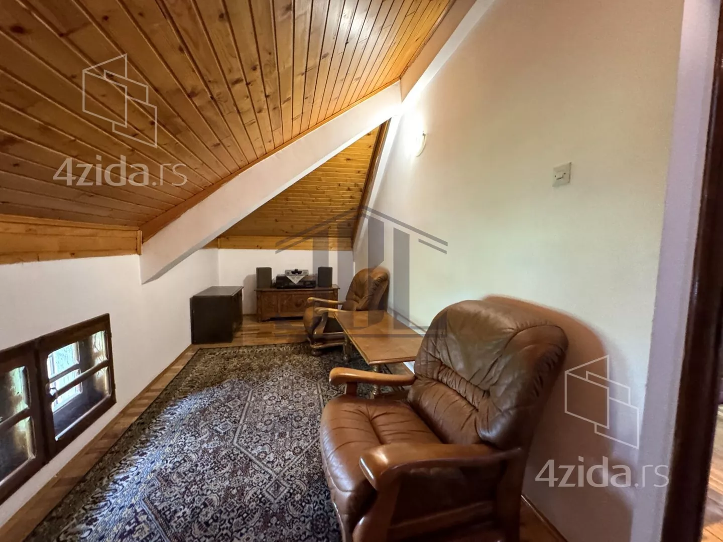 Šestosoban stan | 4zida