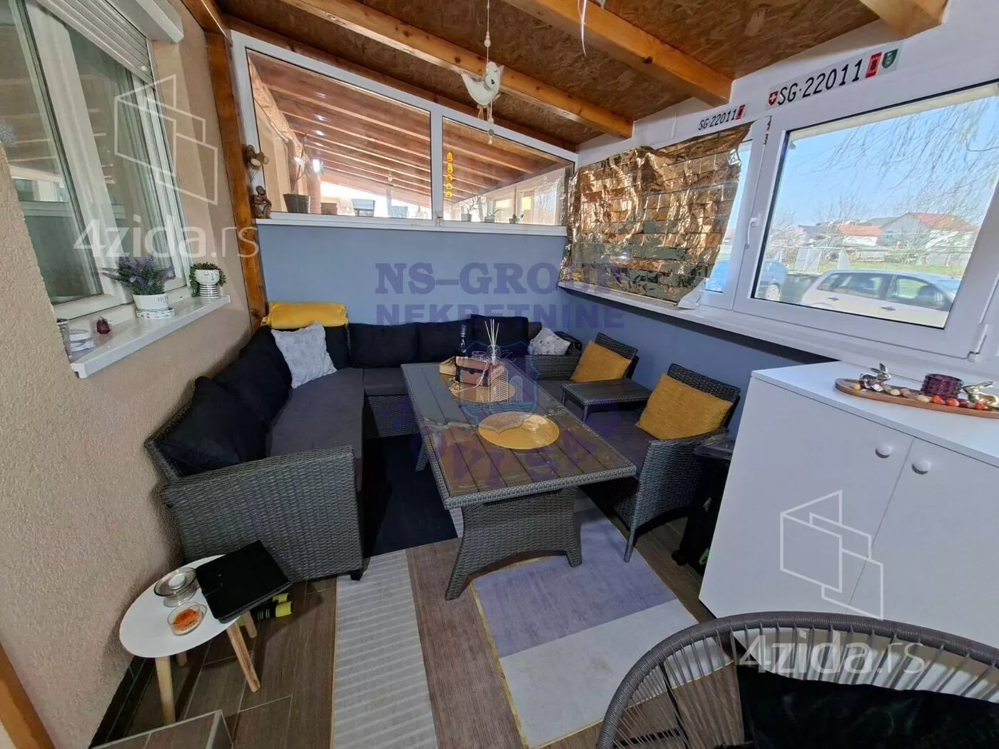 Trosoban stan | 4zida