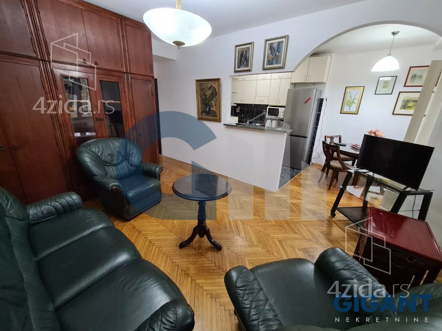 Troiposoban stan | 4zida