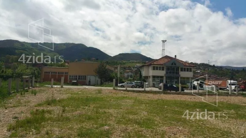 Plac | 4zida