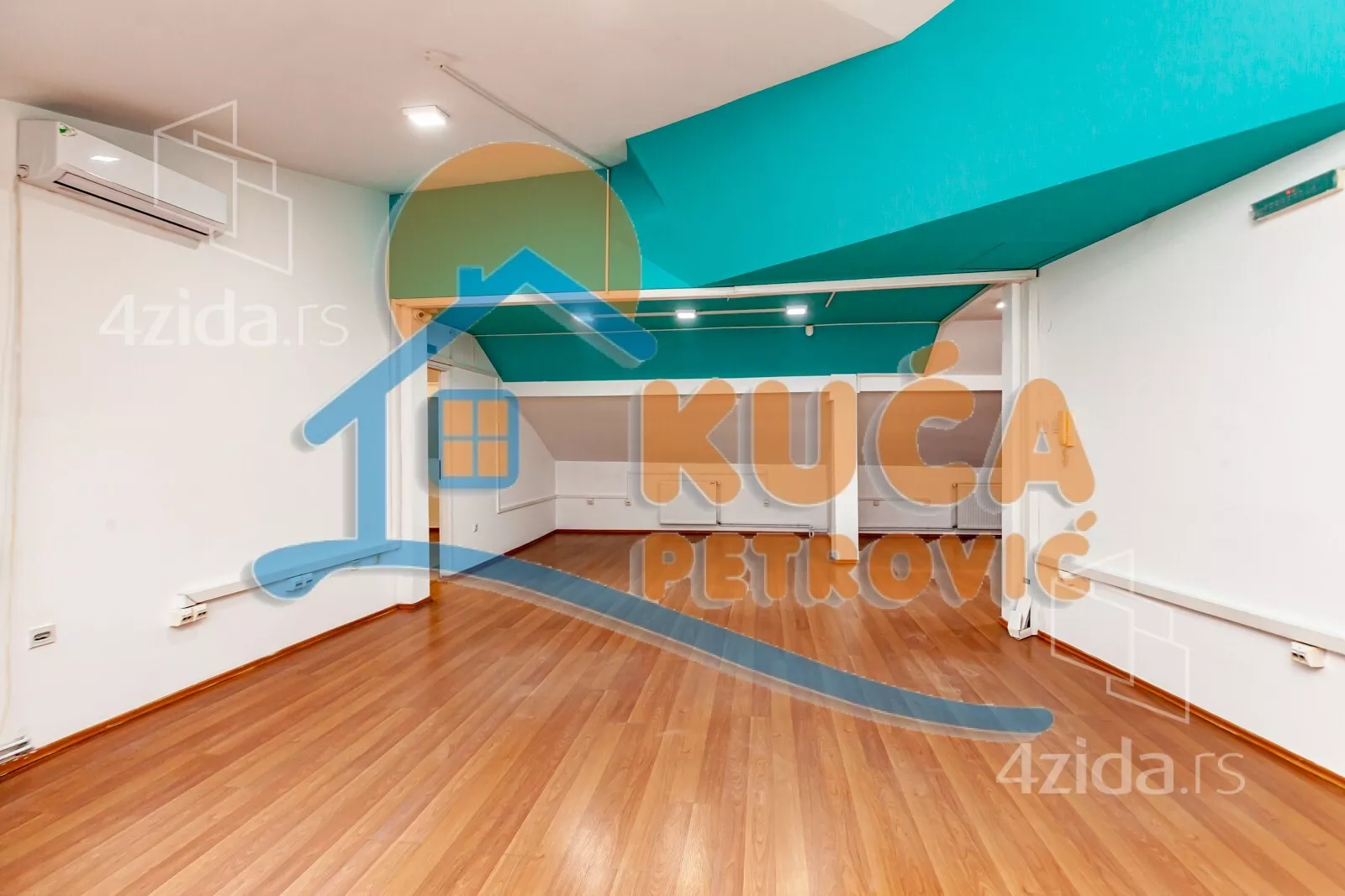 Lokal | 4zida