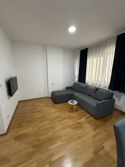 Madridska | 4zida.rs