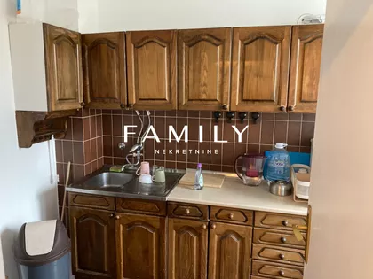 Braće Ribnikar | 4zida.rs