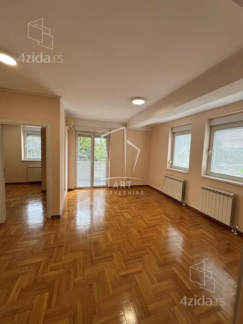 Kancelarija | 4zida