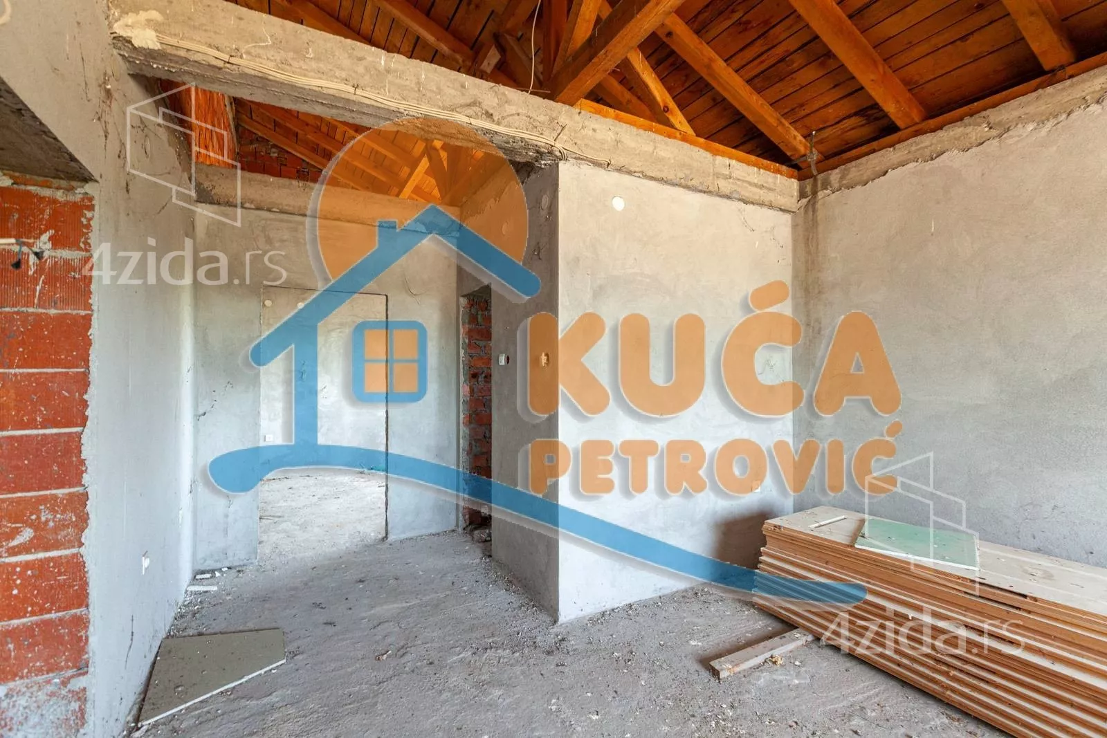 Lokal | 4zida