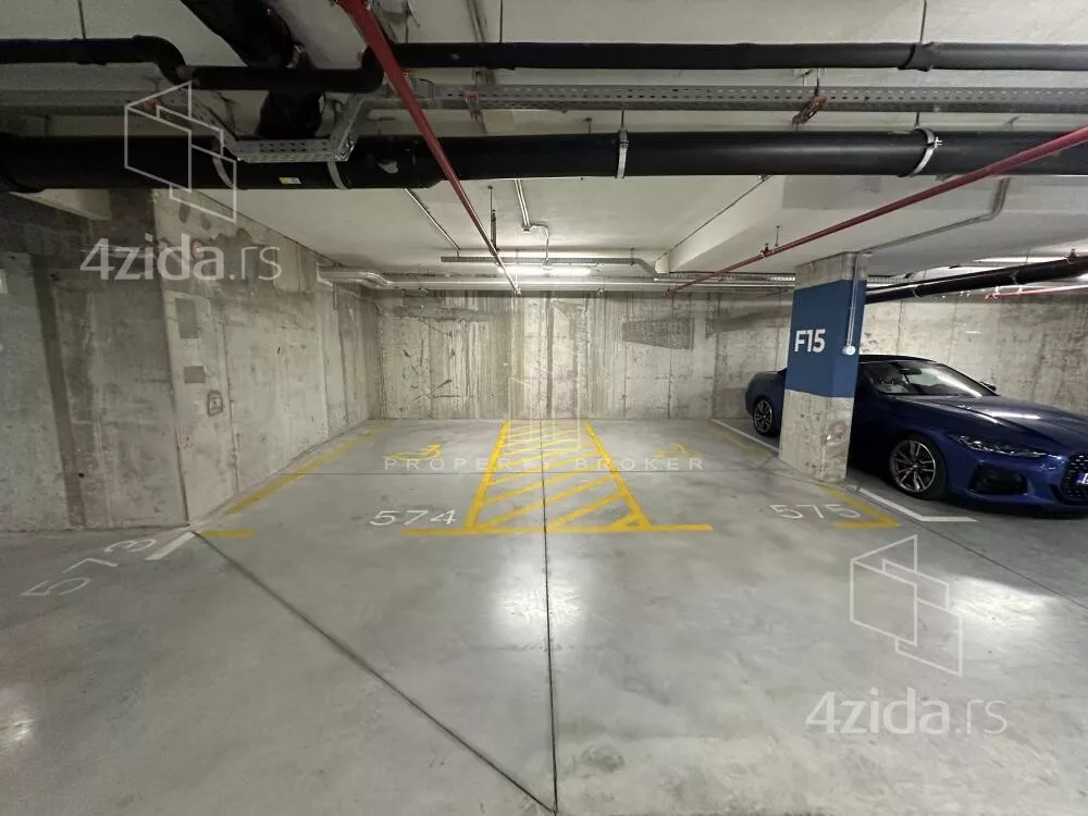 Garaža | 4zida