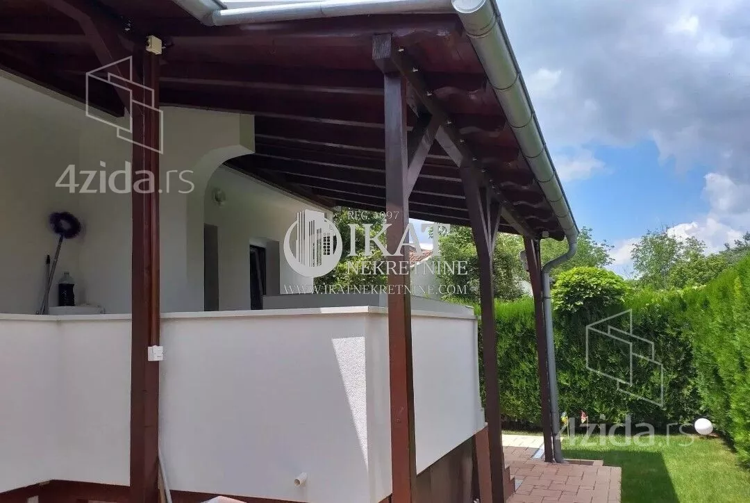 5-etažna kuća | 4zida