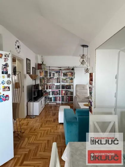 Lipov Gaj | 4zida.rs