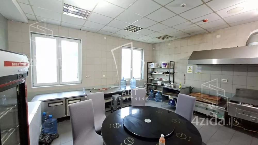 Poslovni prostor | 4zida