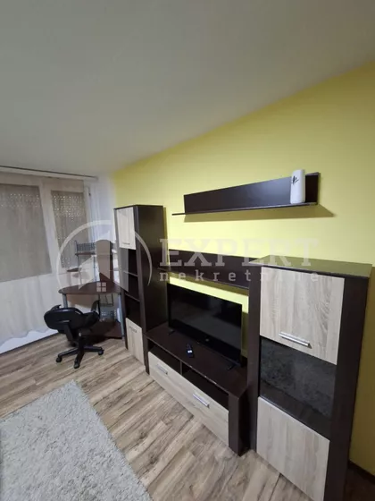 Knjazevačka | 4zida.rs