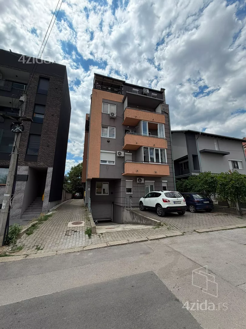 Garsonjera | 4zida