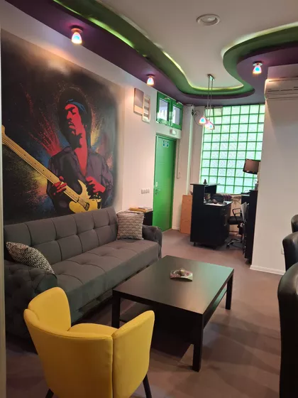 Karađorđeva | 4zida.rs