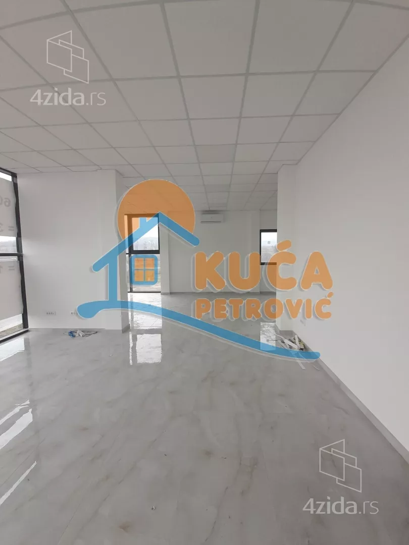 Lokal | 4zida