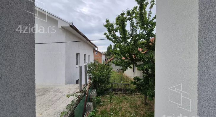 3-etažna kuća | 4zida