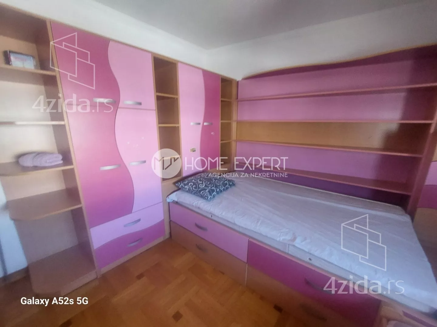 Četvoroiposoban stan | 4zida