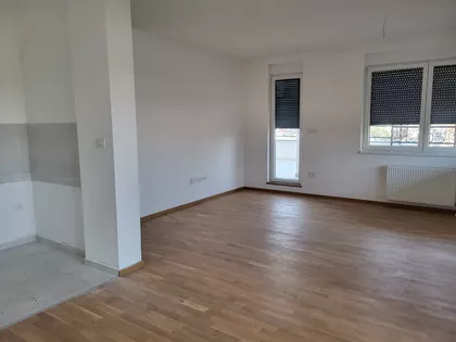 Bulevar Patrijarha Pavla (Somborski Bulevar) | 4zida.rs