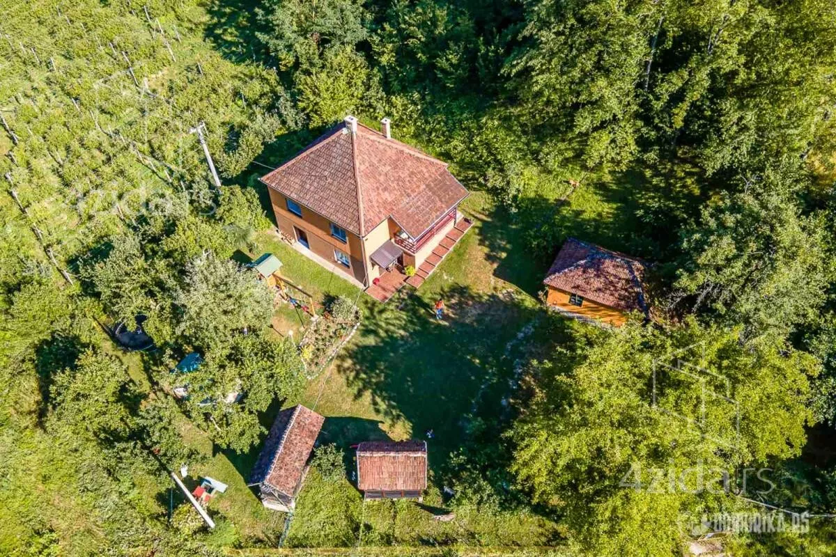 Kuća | 4zida