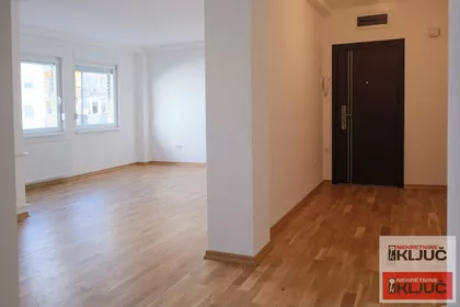 Bulevar Oslobođenja | 4zida.rs