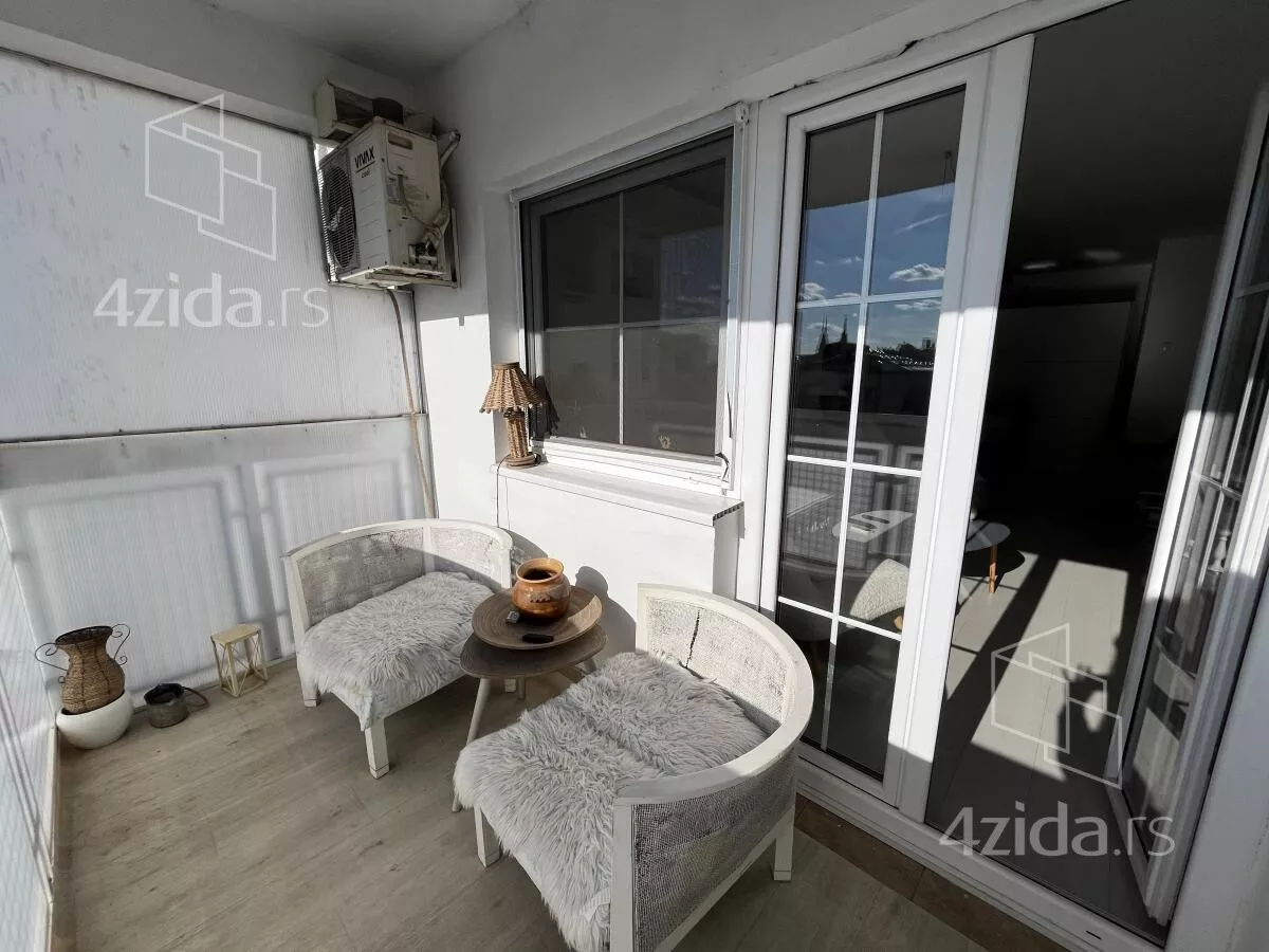 Dvoiposoban stan | 4zida