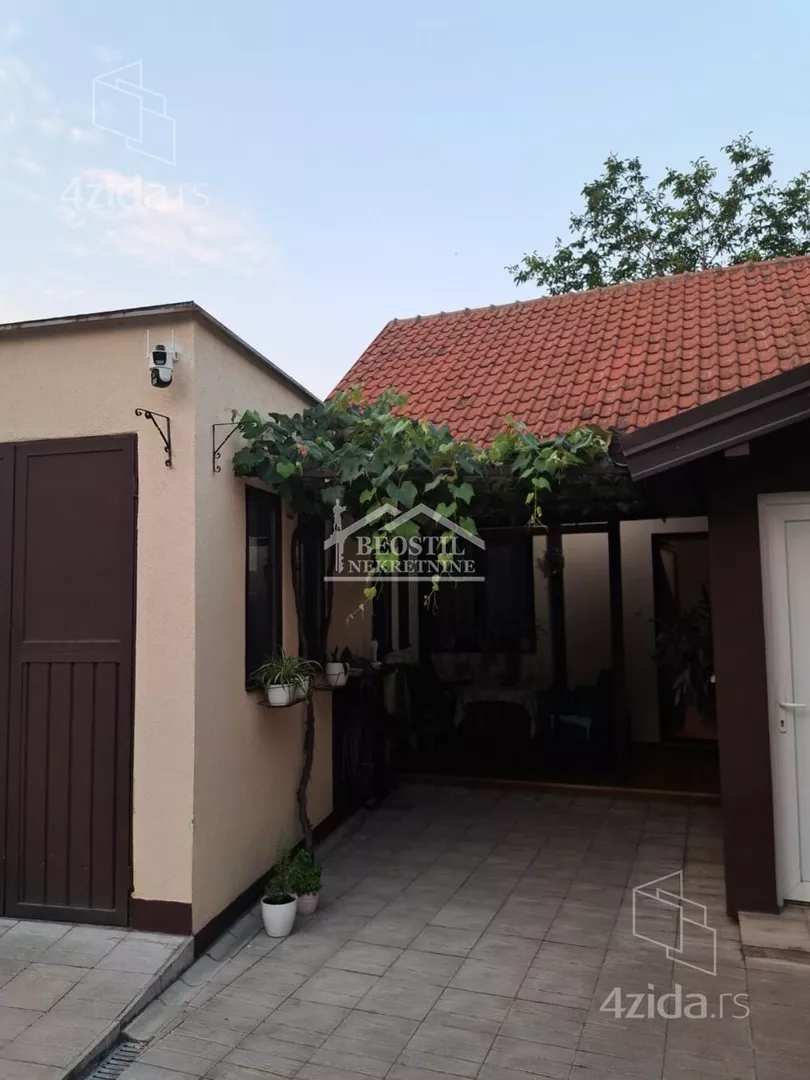 Kuća | 4zida