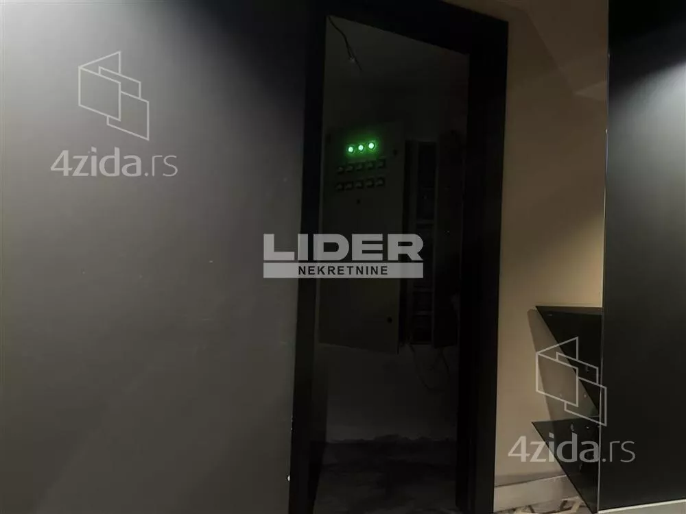 Lokal | 4zida