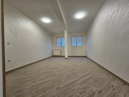 Stepenička 16 | 4zida.rs