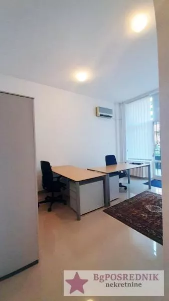 Tome Maksimovića | 4zida.rs