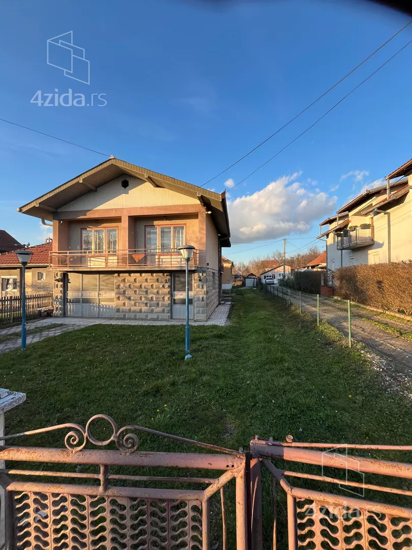 2-etažna kuća | 4zida