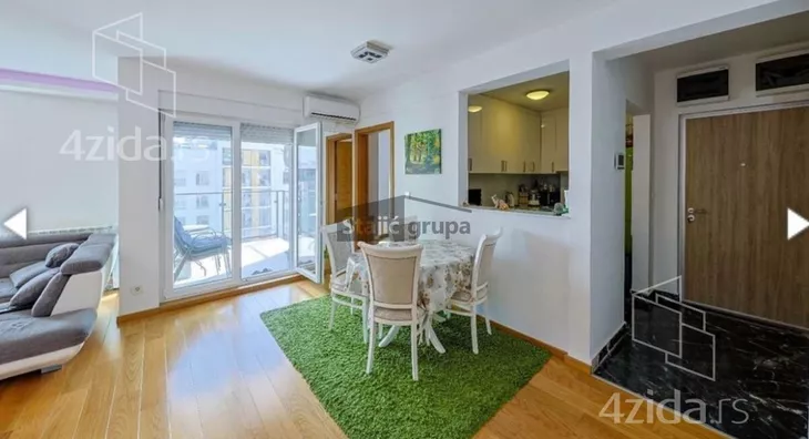 Troiposoban stan | 4zida