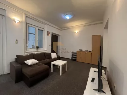 Skupština | 4zida.rs