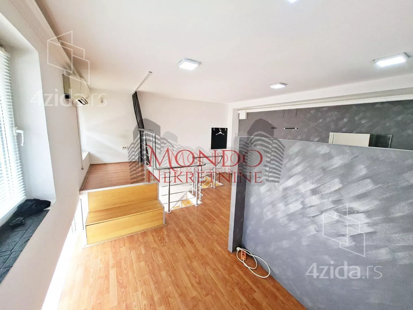 Lokal | 4zida