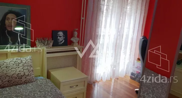 Petosoban stan | 4zida