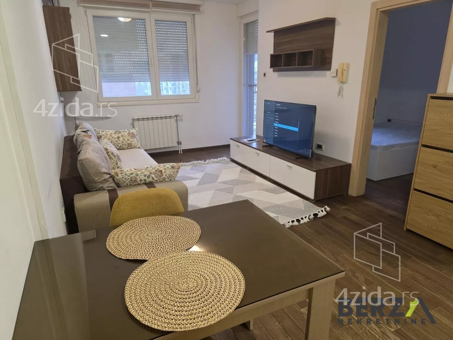 Jednoiposoban stan | 4zida