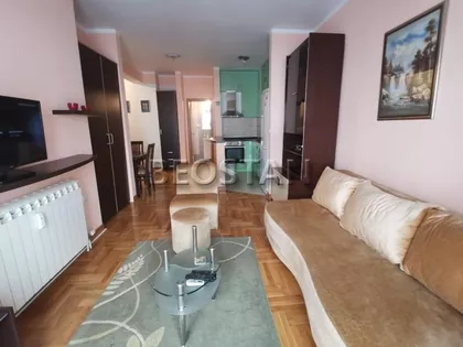 Pećska | 4zida.rs