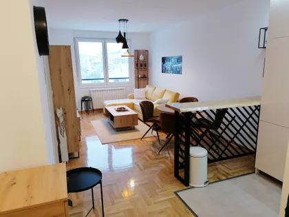 Bulevar Jna | 4zida.rs