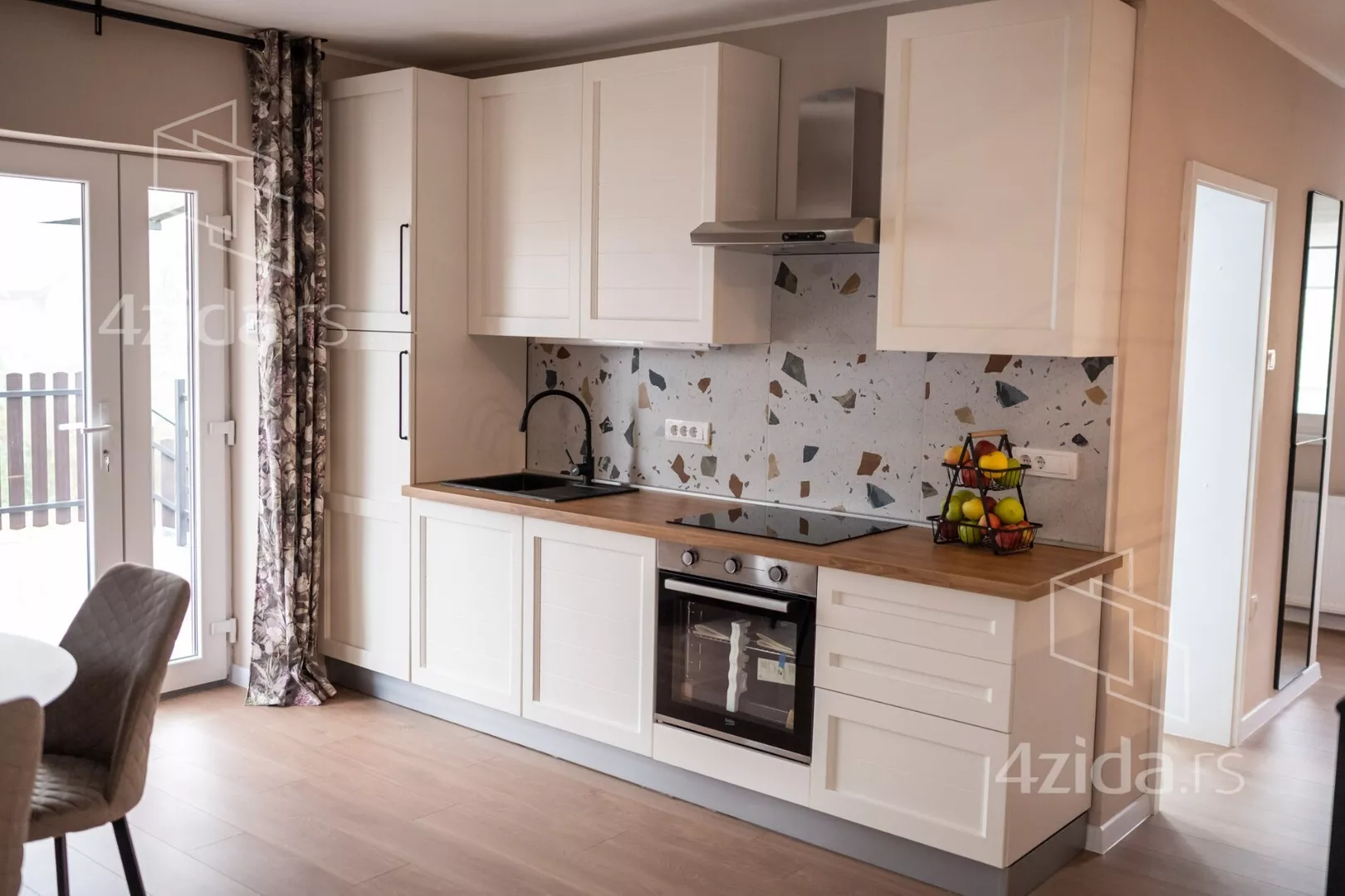 3-etažna kuća | 4zida