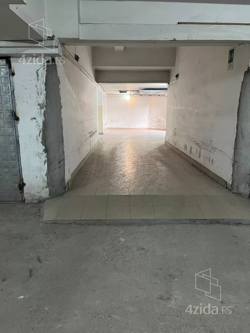 Garaža | 4zida