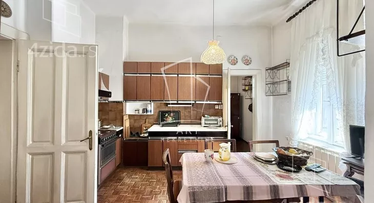 Četvoroiposoban stan | 4zida