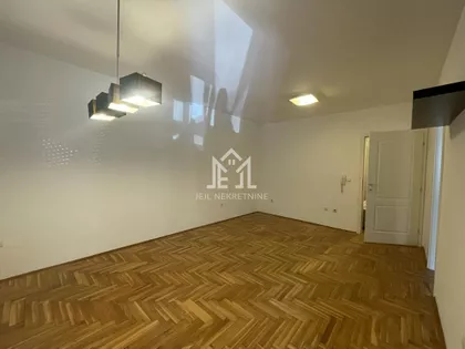 Banatić | 4zida.rs