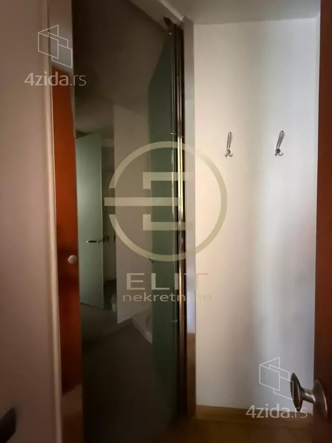 Kancelarija | 4zida