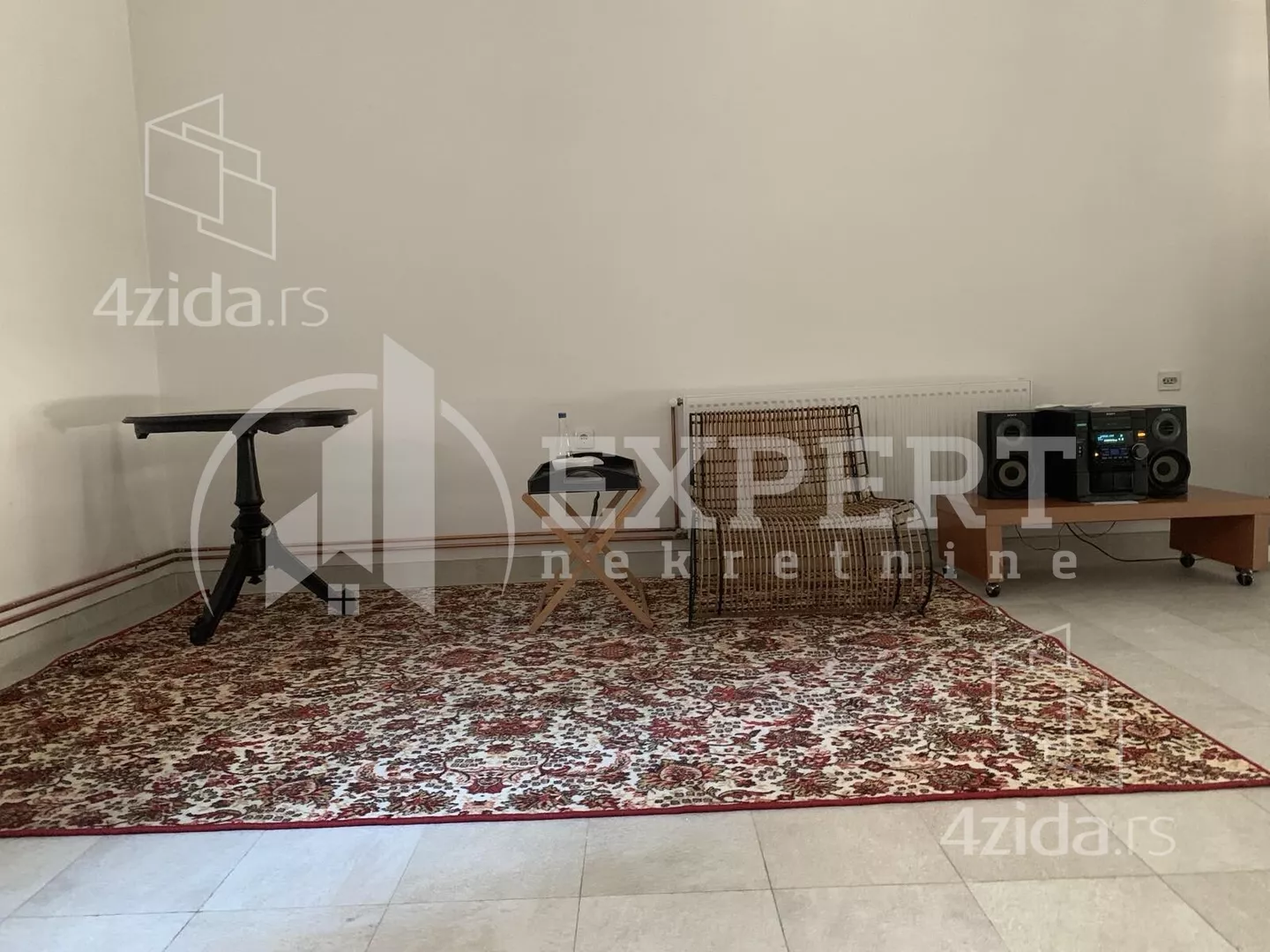 Lokal | 4zida