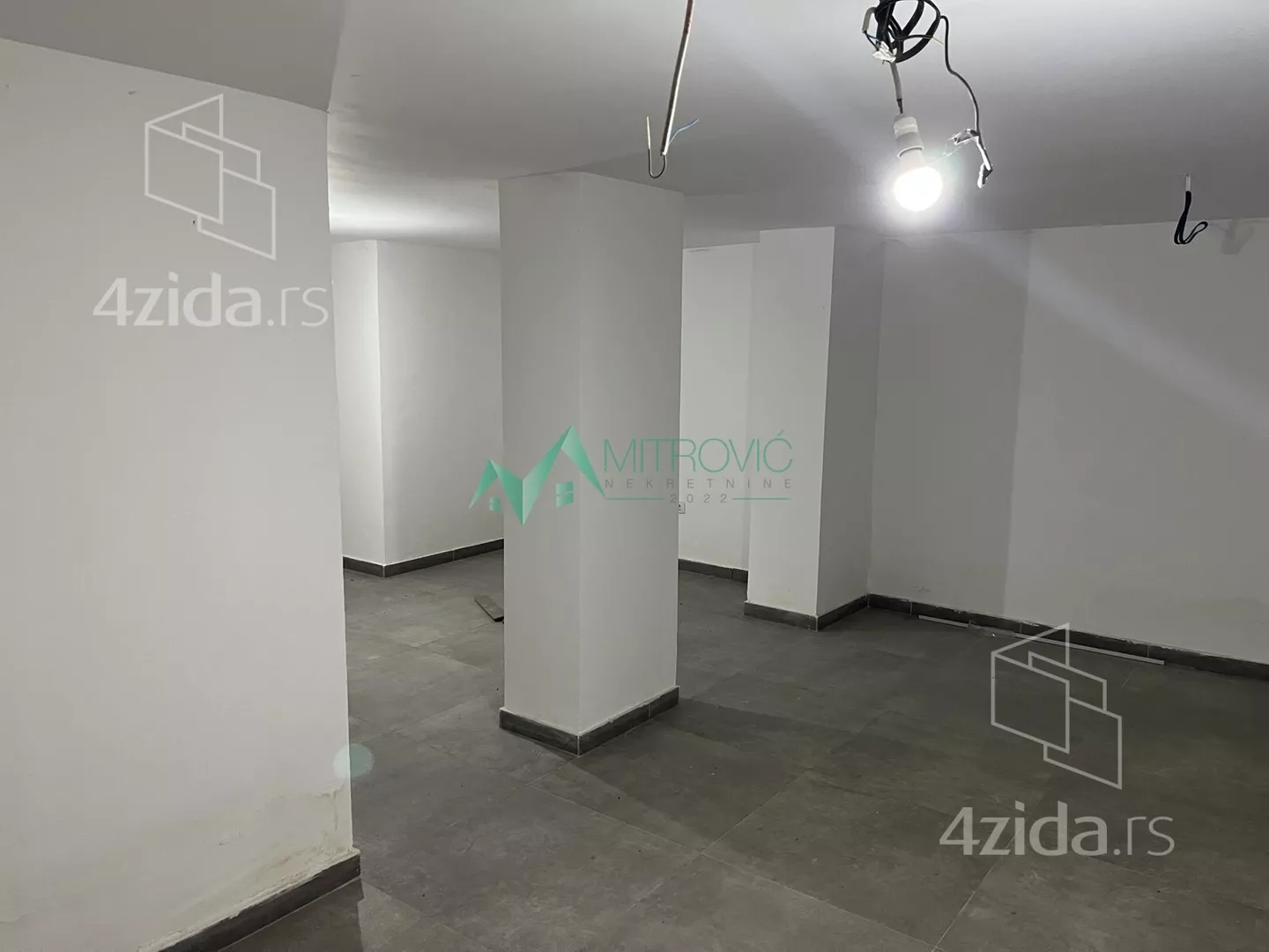 Poslovni prostor | 4zida