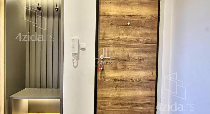 Četvoroiposoban stan | 4zida