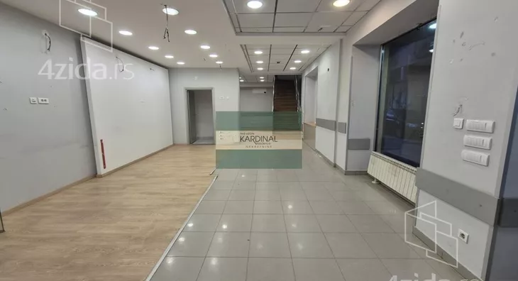 Poslovni prostor | 4zida