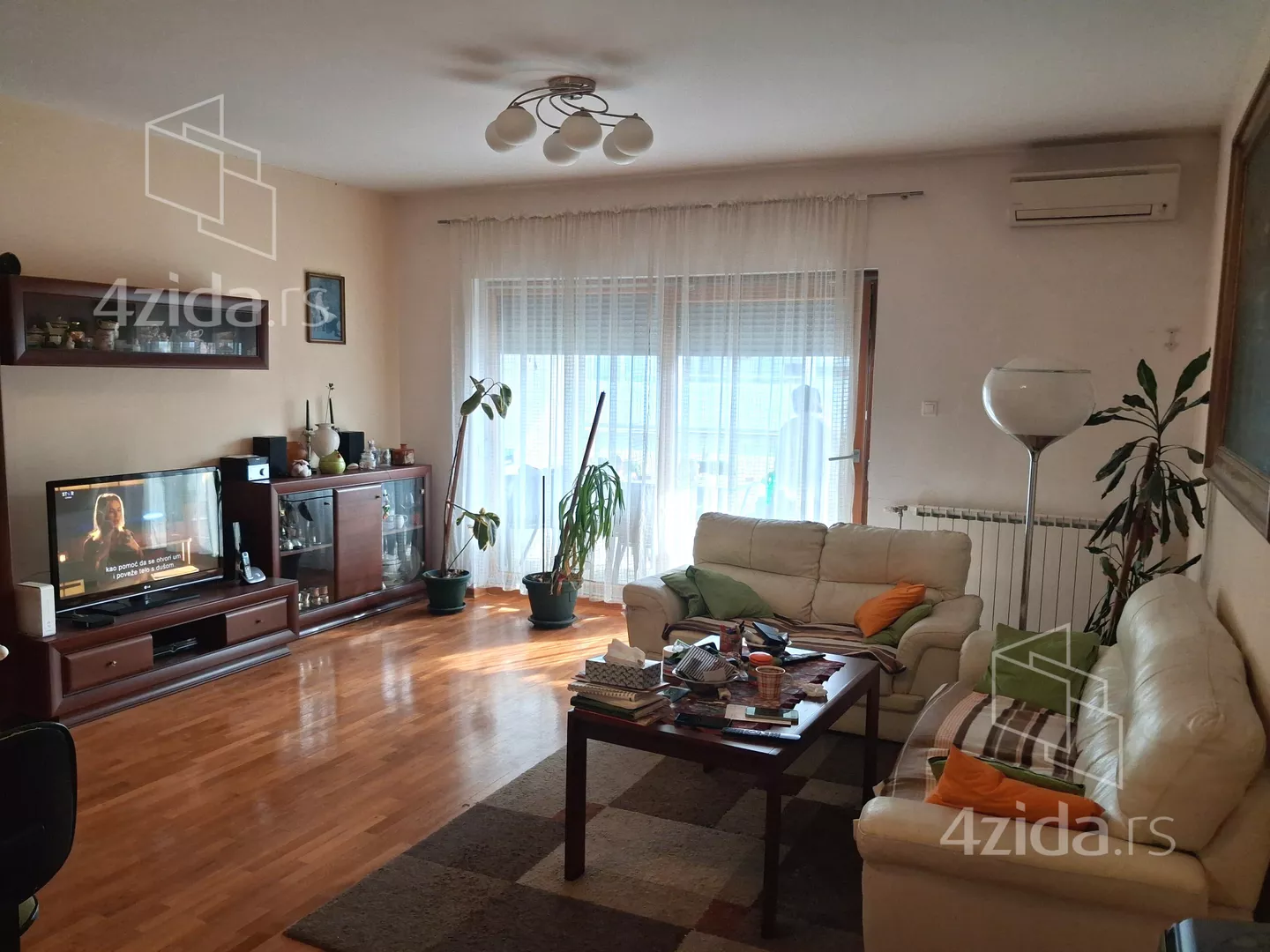 Petosoban stan | 4zida