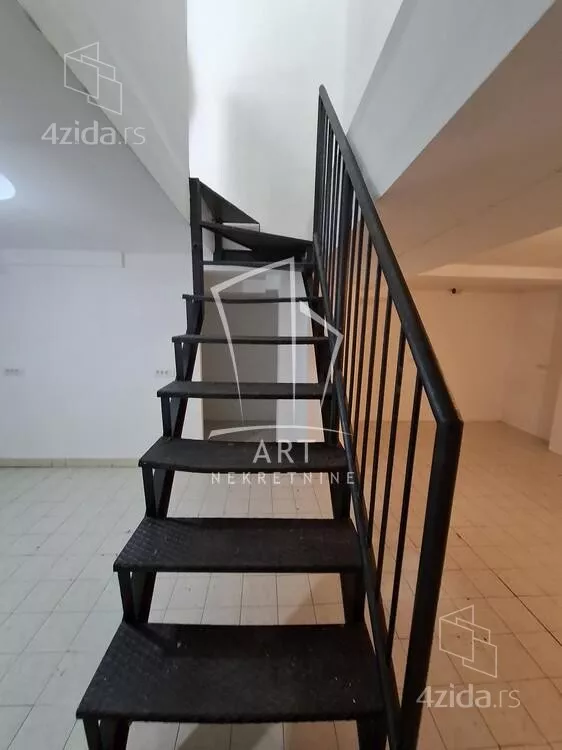 Lokal | 4zida