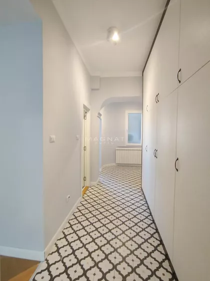 Gospodar Jevremova | 4zida.rs