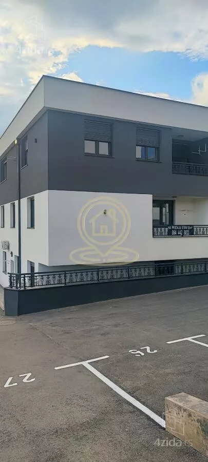 Troiposoban stan | 4zida