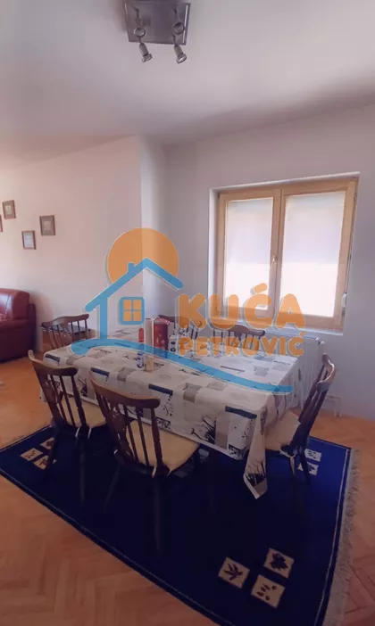 Janisa Janulisa | 4zida.rs